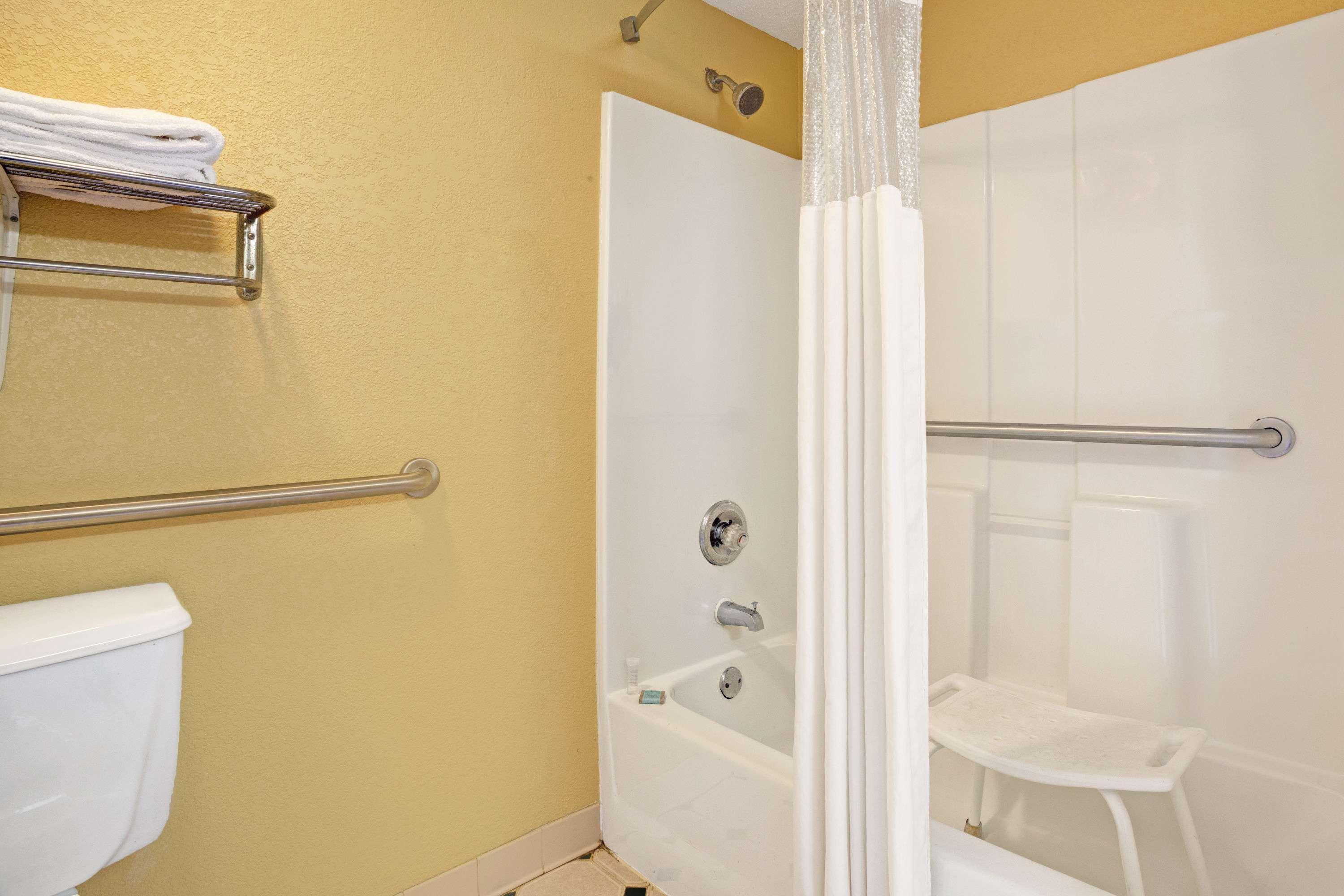 Travelodge By Wyndham Forest Park Atlanta South Bagian luar foto